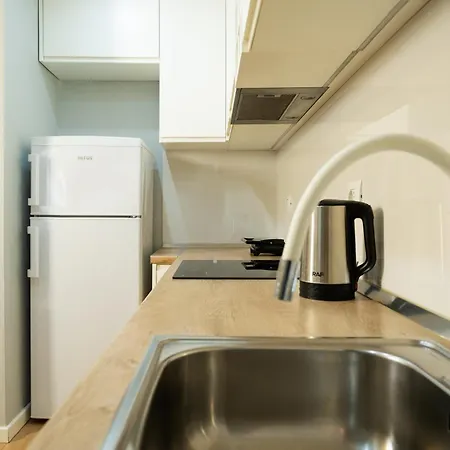 Boulevard Close To Center * 티라나