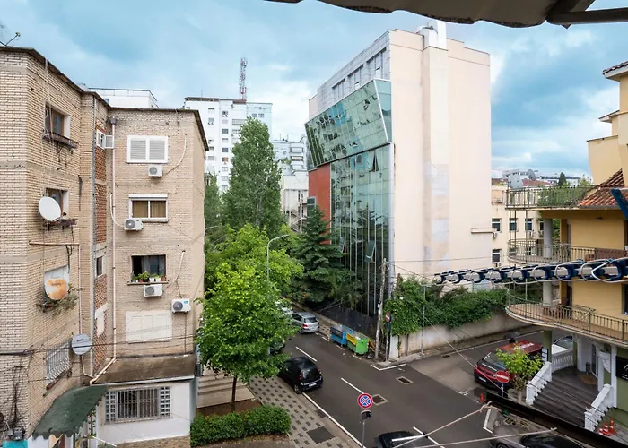 Boulevard Close To Center Lejlighed Tirana